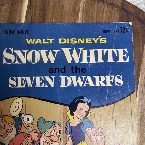 Four Color #382 (Dell Comics March 1952) Snow White In The Seven Dwarfs - Picture 3 of 23