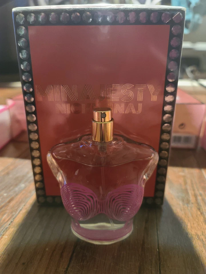 Lote de perfume Nicki Minaj - Imagem 2 de 4