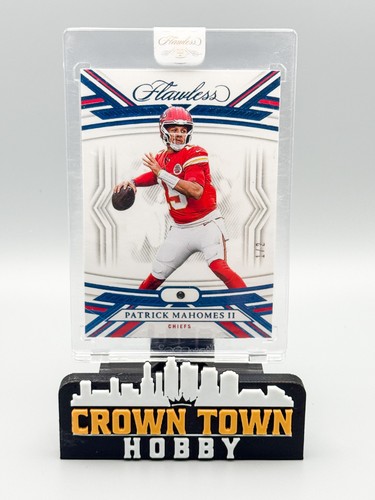 Patrick Mahomes II #32 2023 Panini Flawless card