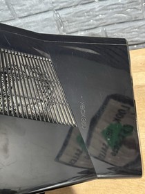 Microsoft Xbox 360 S 250GB Console Bundle Model 1439 W/ Controller Kinect & Char