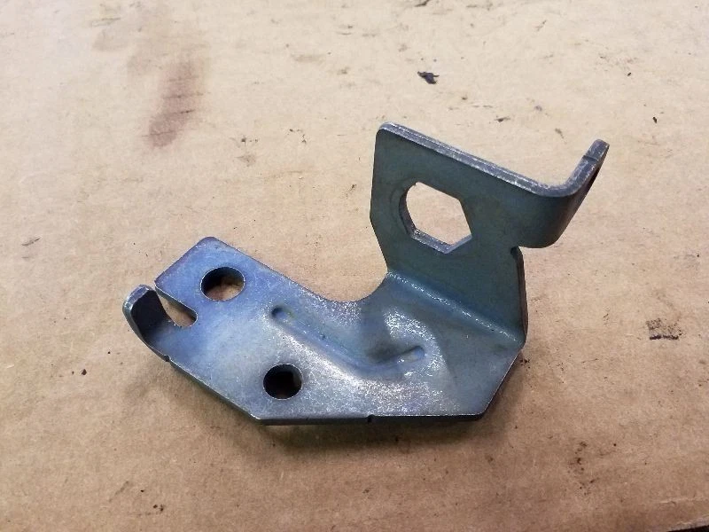 Suporte de montagem superior para mangueira de freio dianteiro esquerdo | Compatível com 15 16 17 Ford Expedition - Imagem 3 de 4