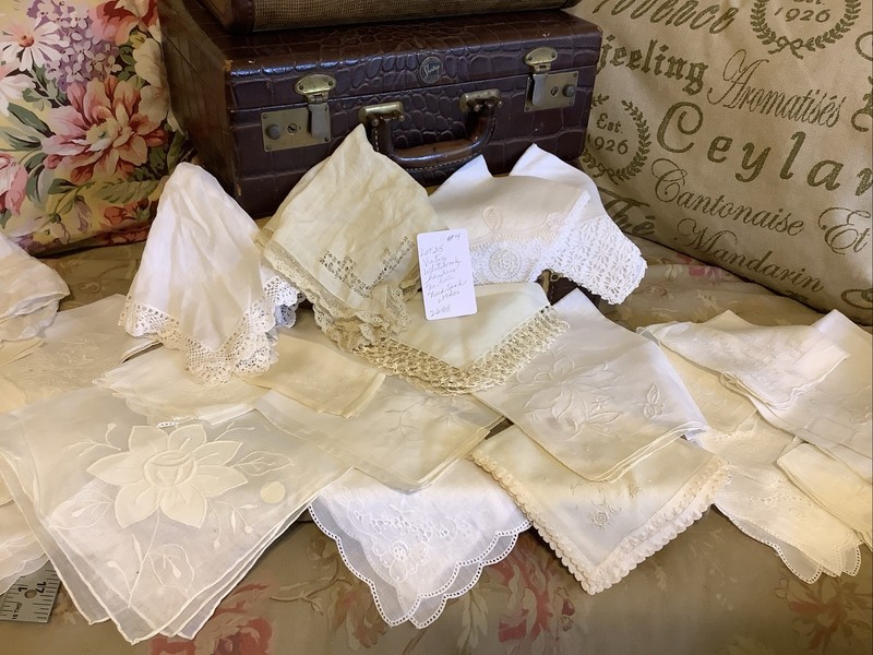 2688🌟Vintage 40s Whitework Embr Linen-Cotton Bridal Wedding Hankies Lot 25+ #4