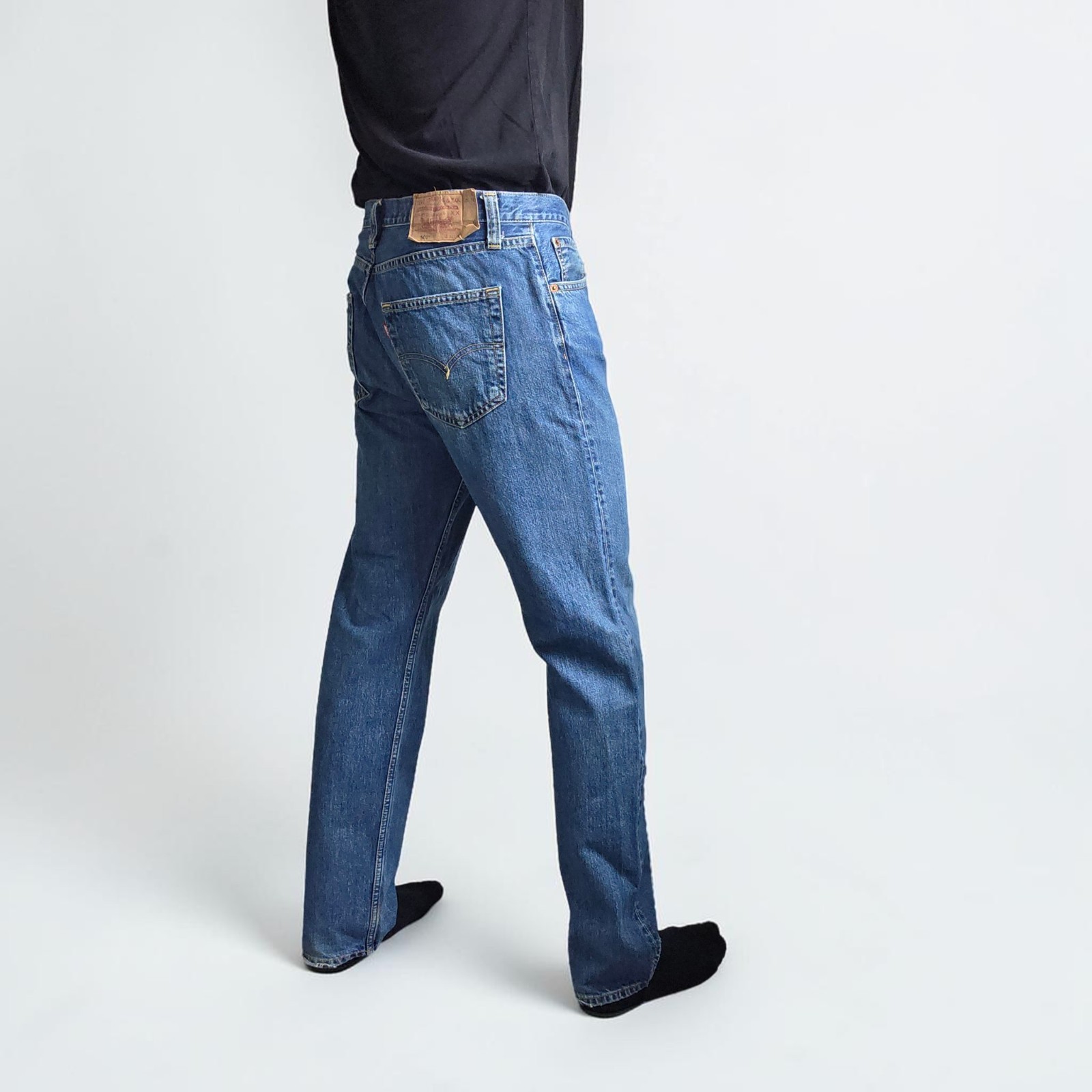 Levi’s 501 Jeans Mens W34 L32 Blue Straight Leg Denim Button Fly Vintage Style image 3