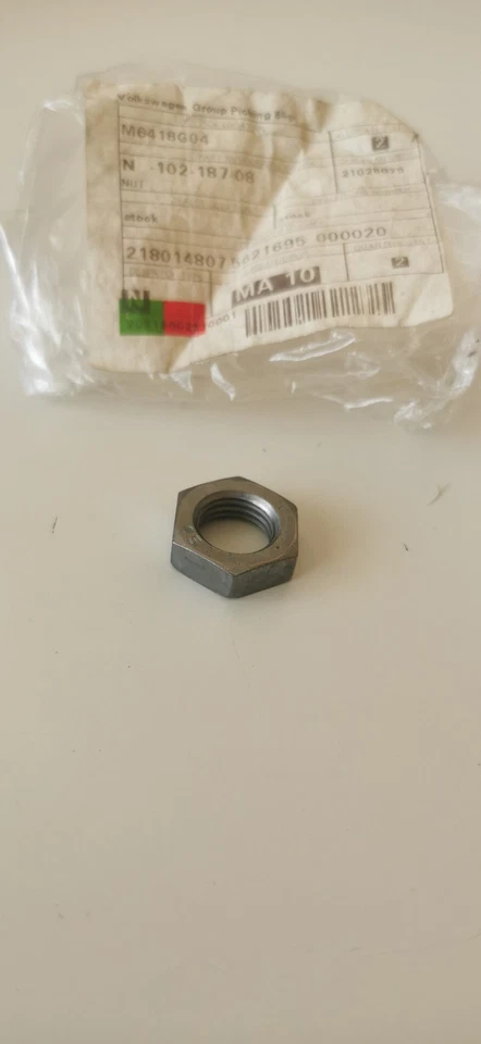 Tuerca hexagonal original AUDI SEAT SKODA VW - N10218708 Foto 2 de 4