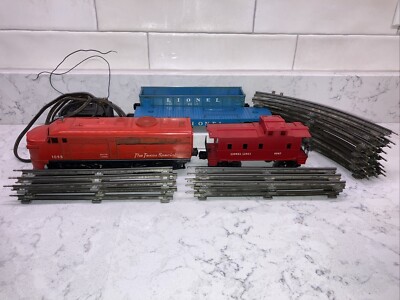 Postwar Lionel The Texas Special Engine, 3 Cars, Track, And Power Unit Working