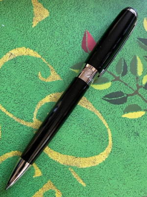 ST Dupont Elysee Black Lacquer Palladium Trims Ballpoint Pen
