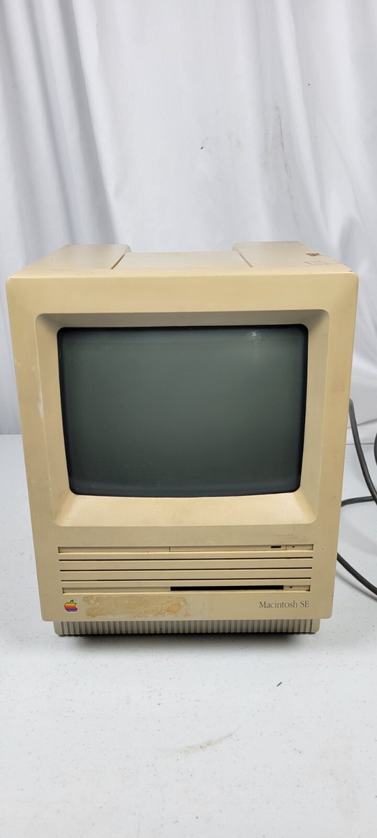 APPLE MACINTOSH SE All In One Vintage Computer Model M5011
