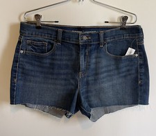 Old Navy Size 12 Cut-Off Jean Shorts Boyfriend Denim 3in Inseam NEW w/ Tags