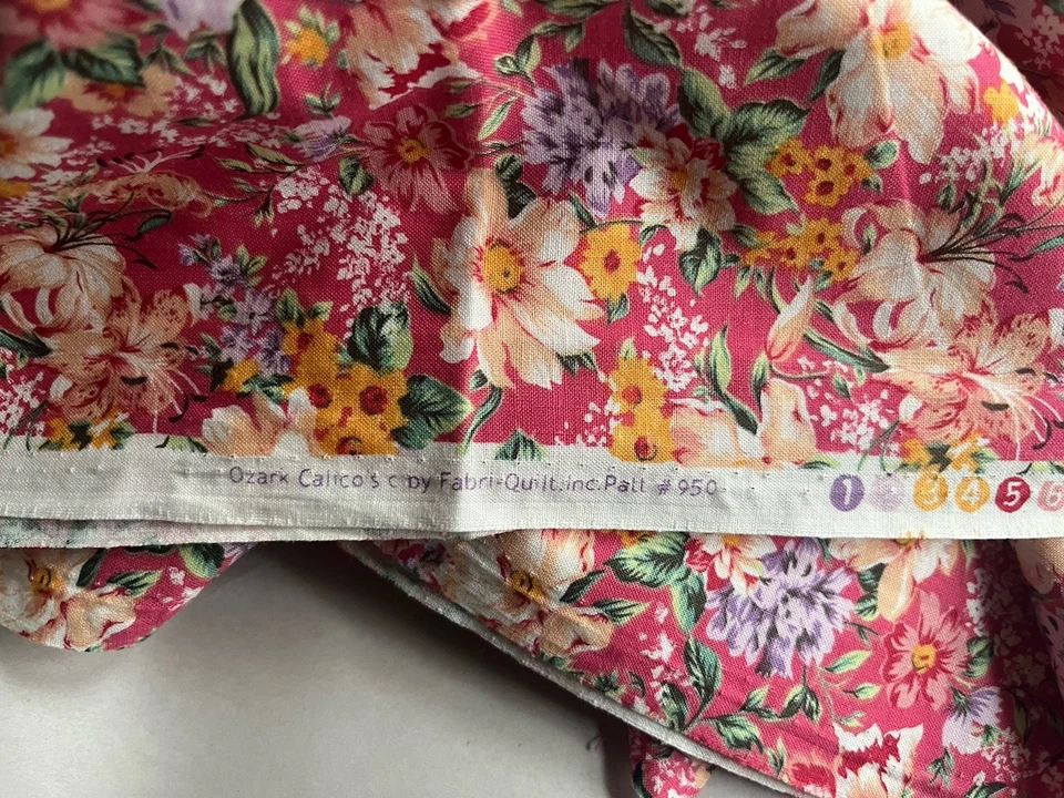 Acolchado de algodón floral Ozark Calico de Fabri-Quilt 72 x 44 2 yardas Foto 2 de 3