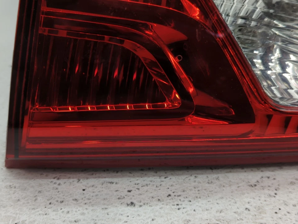 Luz trasera lateral derecha para pasajero Nissan Pathfinder 2017-2020 OEM XU457 Foto 3 de 4