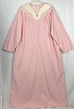 Vintage Vanity Fair Woman's Long Pink Robe XL USA Ceam Satin Trim Zipper Barbie