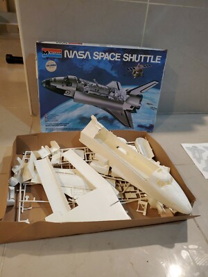 RARE Vintage Monogram 1/72 NASA Space Shuttle Model Kit 5702 for parts