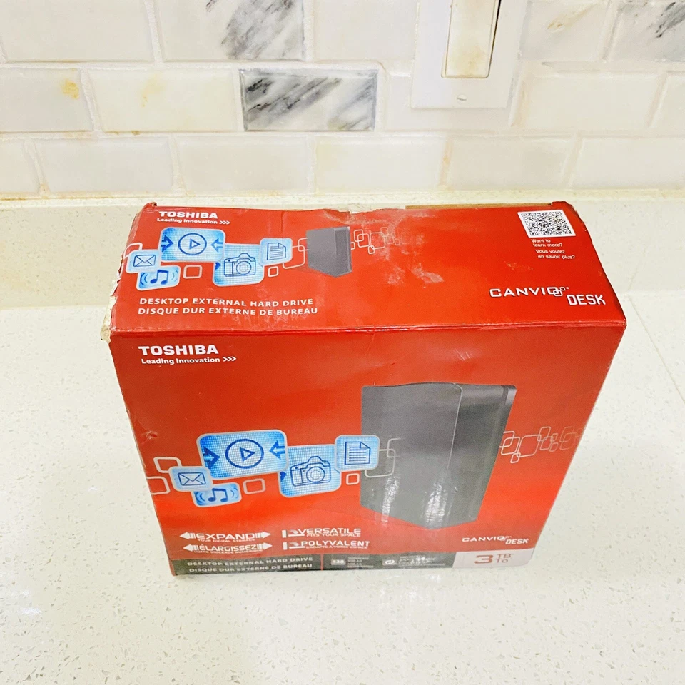 Toshiba 3TB Canvio Desktop External Hard Drive / HDWC130XK3J1/USB 3.0 New - Image 2 of 4