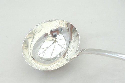 RARE VICTORIAN HM STERLING SILVER SOUP LADLE 1866 - Picture 4 of 12