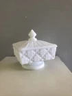 Vtg Westmoreland Milk Glass Wedding Box Covered Candy Dish “Old Quilt” Pattern