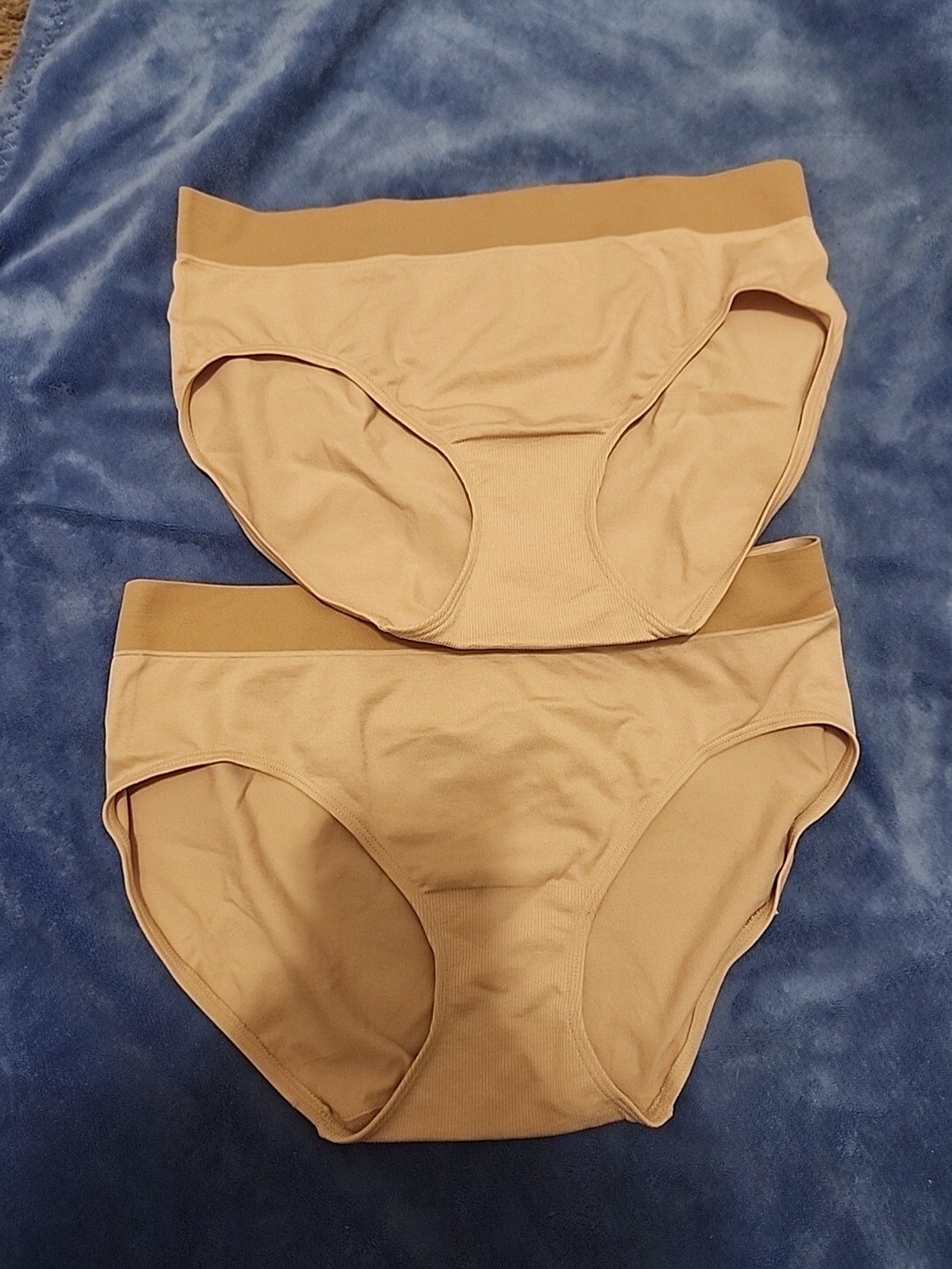 Jockey Women Smooth Shine Seamfree Hipster Panties Nylon/ Spandex 61683