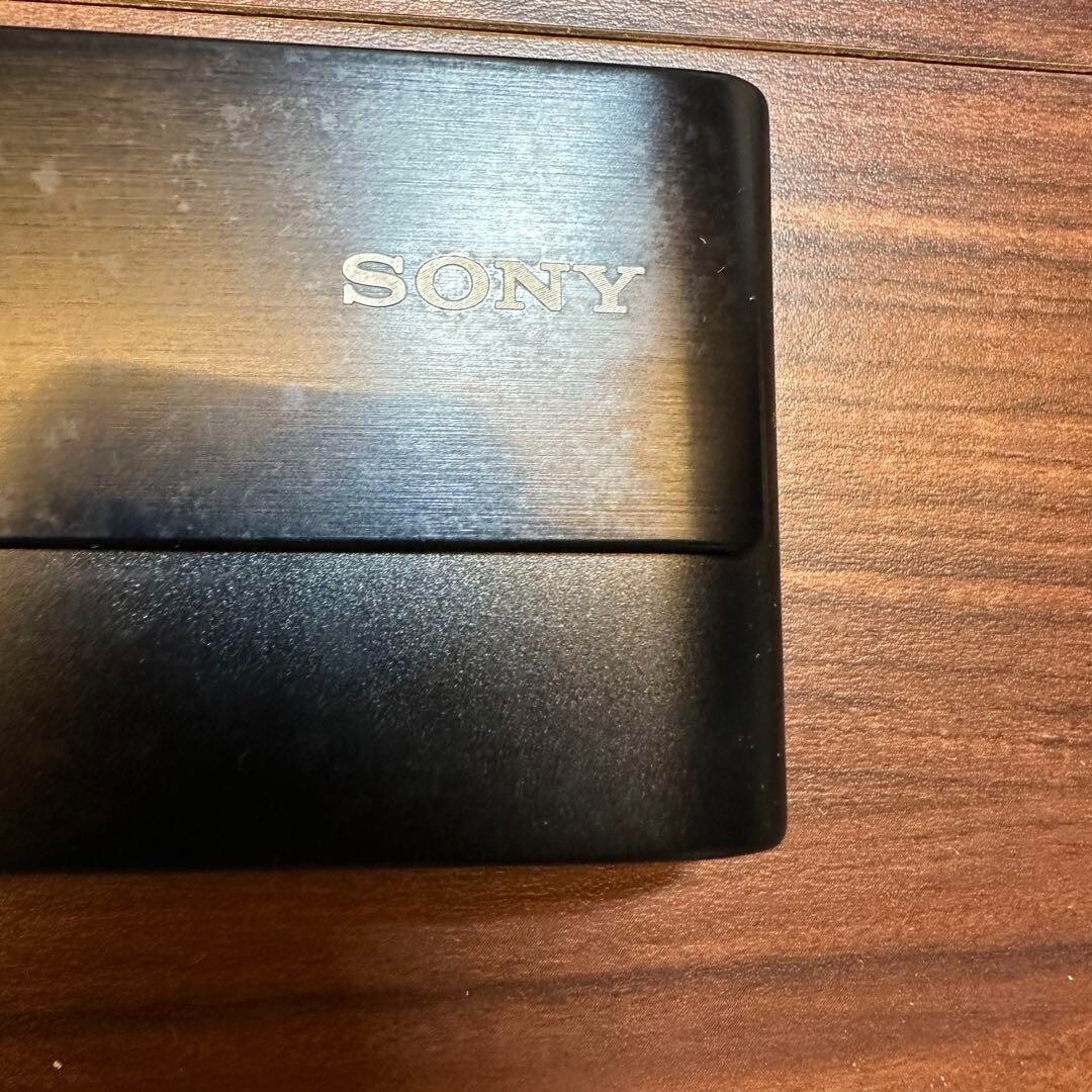 Sony Cyber-shot DSC-T20 8.1MP Digital Camera - Silver for