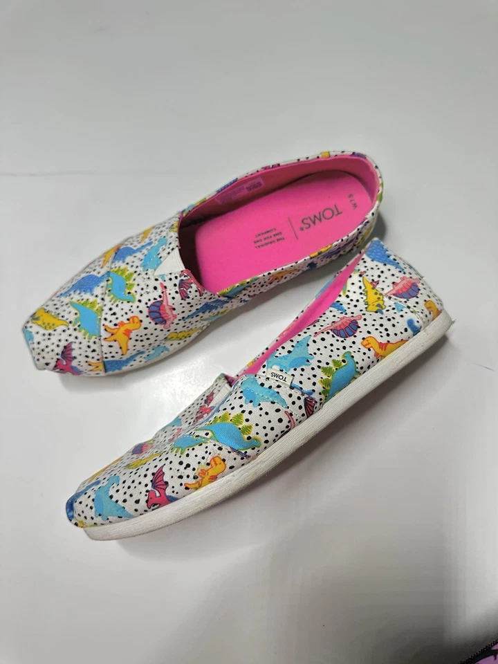 Zapatos Mocasines Toms Alpargata Para Mujer Talla 7.5 Blanco Lunares Dinosaurio Sin Cordones Foto 2 de 4
