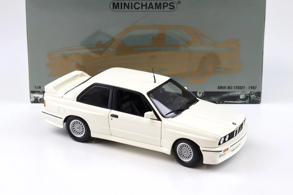 1:18 Minichamps BMW M3 E30 Street Coupe 1987 Bianco - Immagine 2 di 4