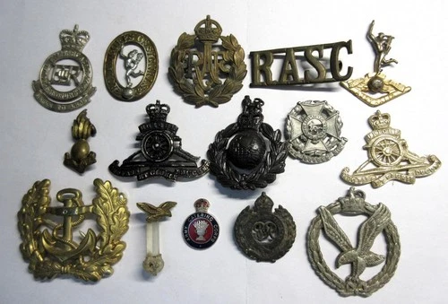 Job Lot of WW1, WW2 and Later MILITARY CAP BADGES x15