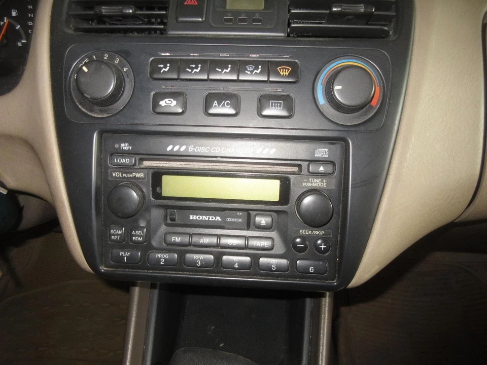 Used Deck Lid fits: 2002 Honda Accord Sdn w/o spoiler Grade A Foto 4 de 4