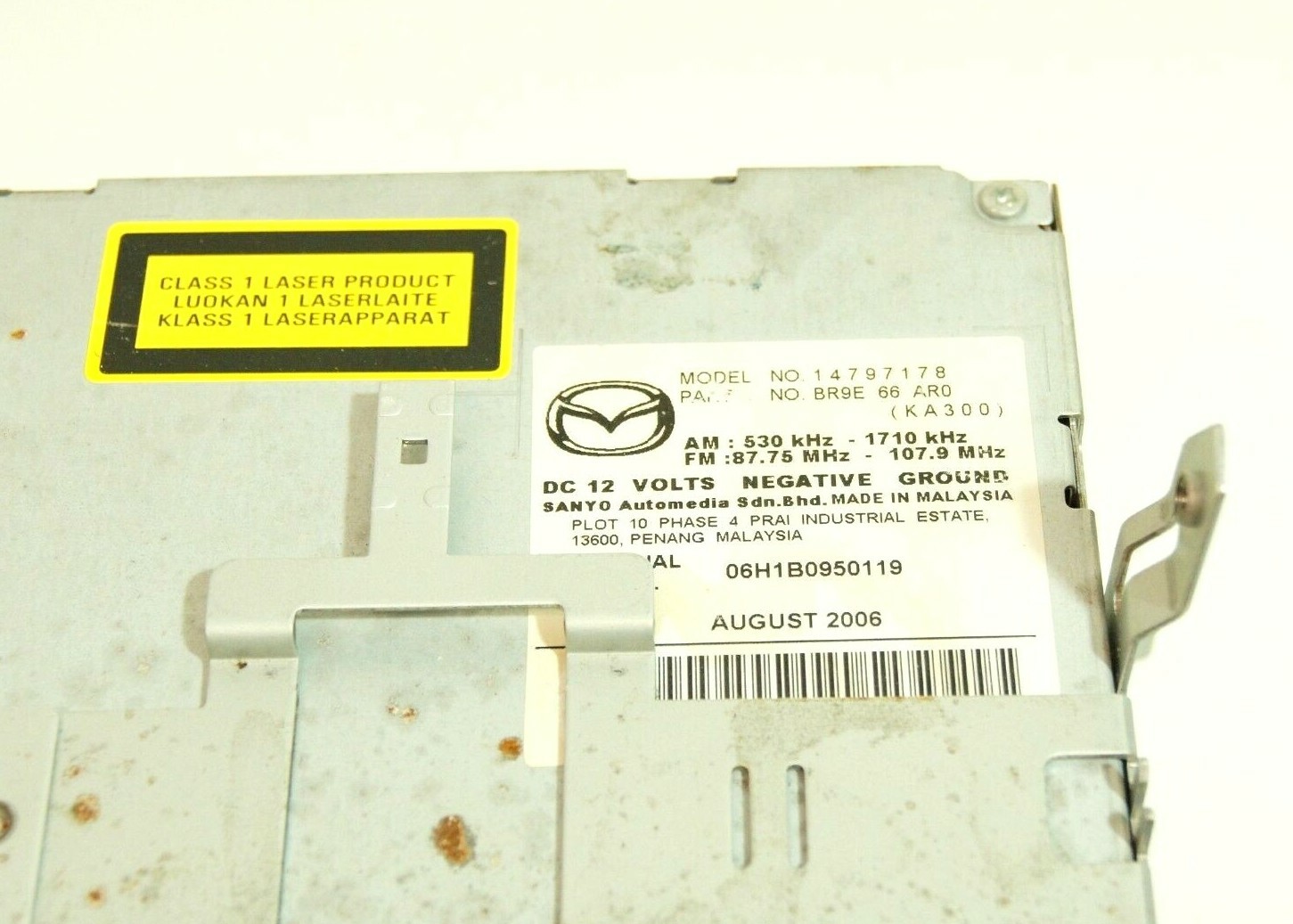 07-mazda-3-fm-am-satellite-radio-w-cd-media-clock-display-oem-14797178
