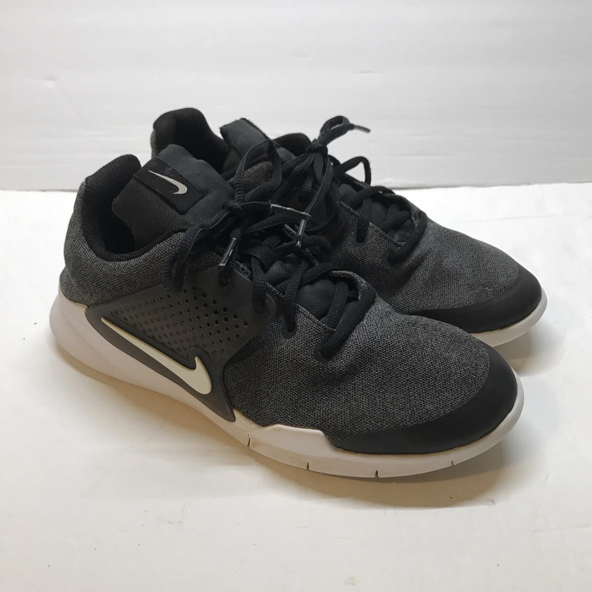 nike arrowz | NIKE Men's Sneaker Arrowz Se Low-Top