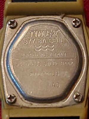 Timex Ladies Vintage White Dial black rubber Strap Watch 377  display picture 1
