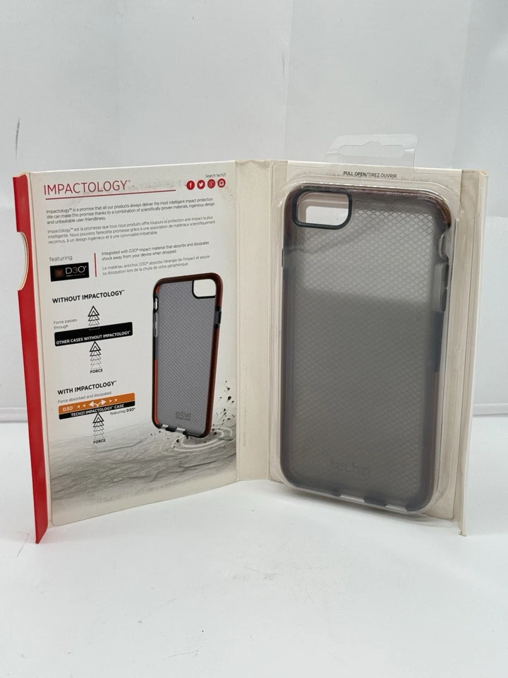 Tech21 Impactology Classic Check Flexible Phone Case For iPhone 6 Plus - Image 2 of 4