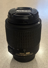 Nikon AF-S DX Nikkor 55-200mm f/4-5.6G ED VR Zoom Lens for Nikon DSLR Black