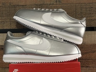 Nike Cortez Men s Low Top Lace-Up Sneakers Silver/White IR0042-001