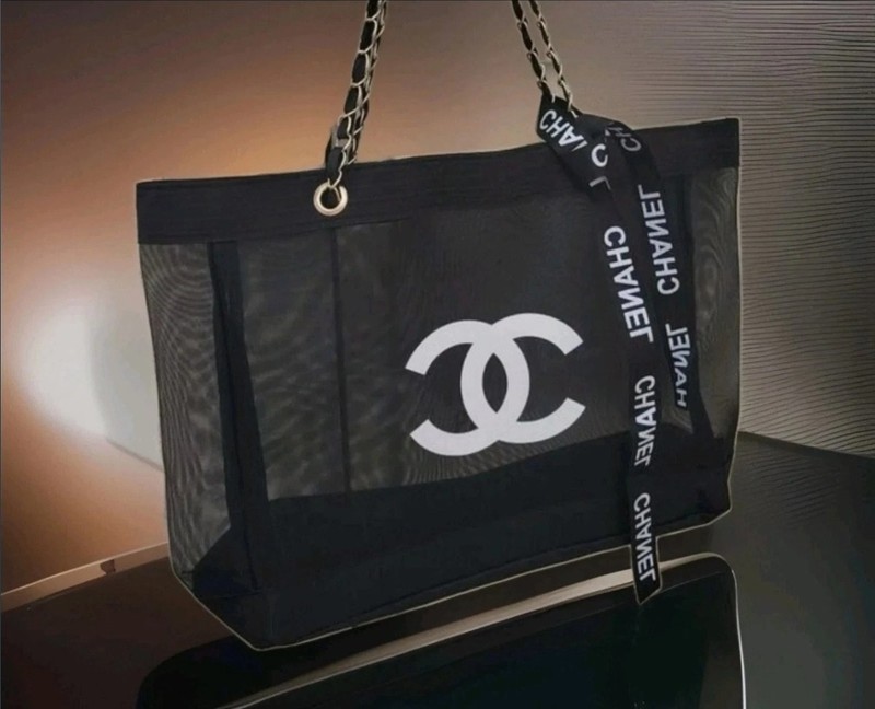 New Chanel Beauty Mesh VIP Tote And Matching Makeup Pouch - Gold Hardware
