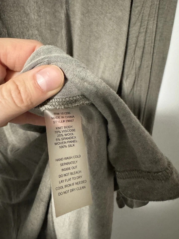 Túnica con capucha fluida Soft Surroundings musgo para mujer grande gris seda lana Foto 3 de 4