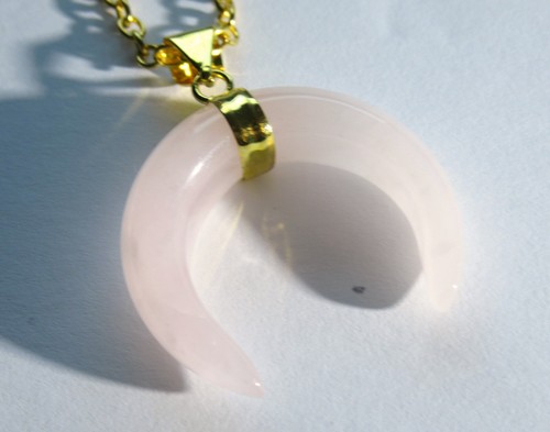 Rose Quartz Natural Crystal Crescent Moon Pendant Gold Celestial Charm Necklace - Picture 3 of 6