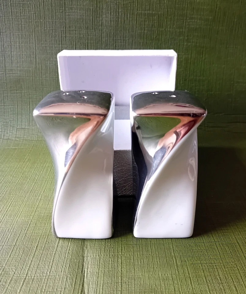 Sale e pepe in ceramica bianco e argento elicoidale spirale - Immagine 4 di 4