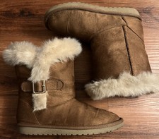 The Childrens Place Girls Youth Size 1 Brown Faux Fur Lined Winter Boots