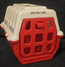 Great Wolf Lodge Plush Pet Plastic Carrying Case Red/White Wolf Rescue Rare