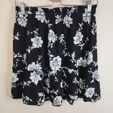 WISHLIST Women's A Line Skirt Elastic Waist Size Large Black White Floral Rayon