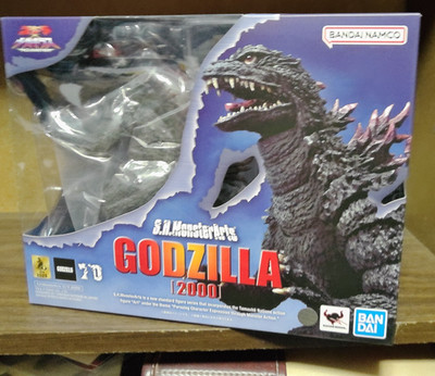 New BANDAI SPIRITS S.H.MonsterArts Godzilla 2000 Figure