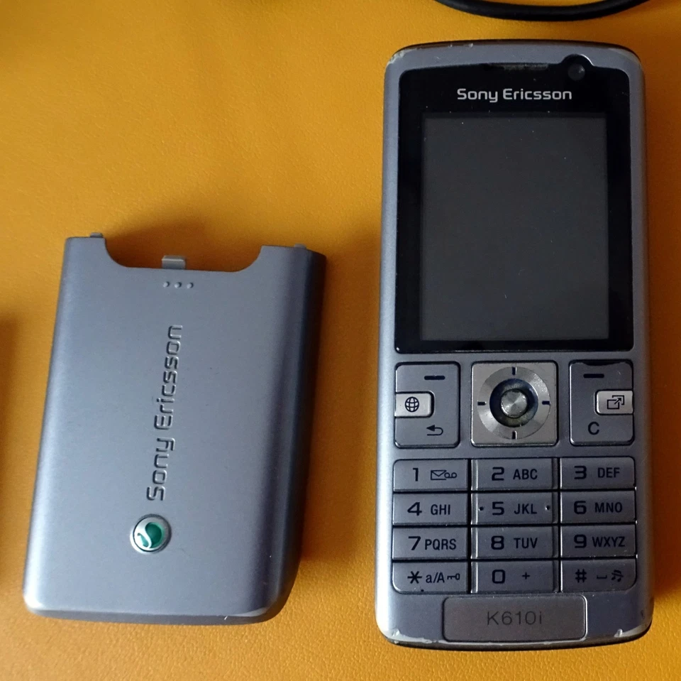 Sony Ericsson  K610i - Urban Silver (Ohne Simlock) Handy - Bild 2 von 4