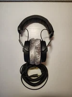 Beyerdynamic DT 990 Pro 250 Ohm Studio Open-Back Headphones In Great Condition