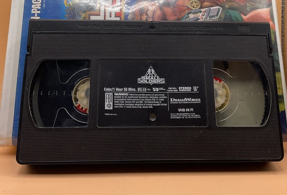 Small Soldiers VHS 1998 Clamshell Release **Buy 2 Get 1 Free** - Image 3 of 4