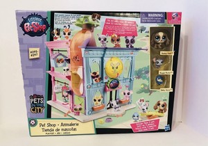 NEW LITTLEST PET SHOP PETS IN CITY ANIMALERIE PLAYSET NUTMEG DASH BALMY