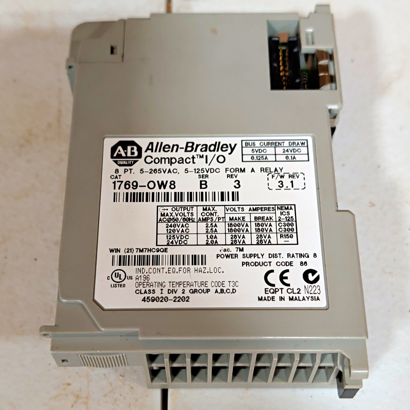 Allen-Bradley Compact I/O 1769-OW8 Digital PLC Relay Output Module
