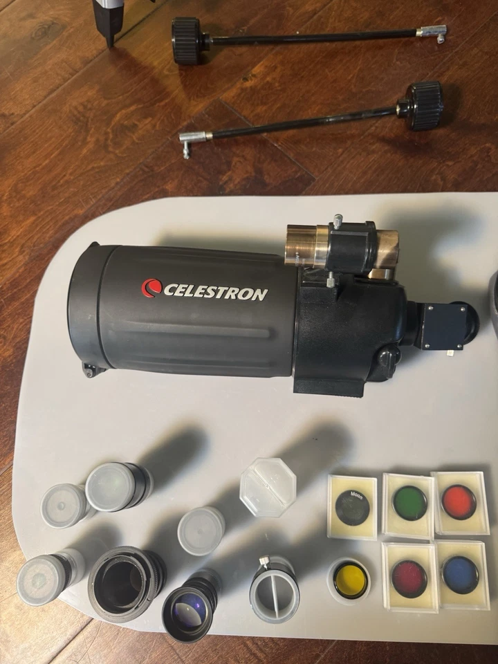 Celestron C90mm Maksutov Spotting Scope #52265 with Heavy Duty Tripod + Extra’s - Image 2 of 4