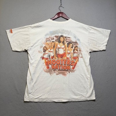 Hooters T-Shirt Mens XL White Nation 25th Anniversary Graphic Y2K Short Sleeve