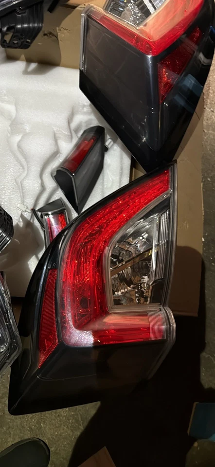 Juego faros delanteros y traseros Honda Civic Hatchback 2020 Foto 4 de 4