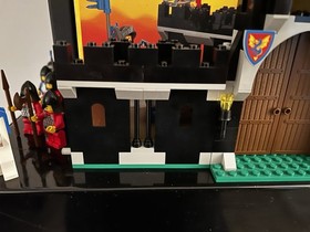 LEGO Castle: Knight's Stronghold (6059) 100% Complete W/Box & Instructions