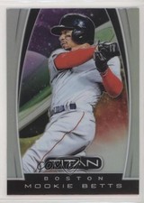 2019 Panini Chronicles Titan Holo Prizm Mookie Betts #14 u6m
