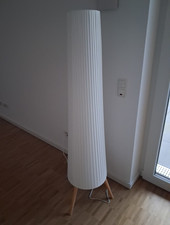 Stehlampe weiß mit zylindrischem geripptem S...